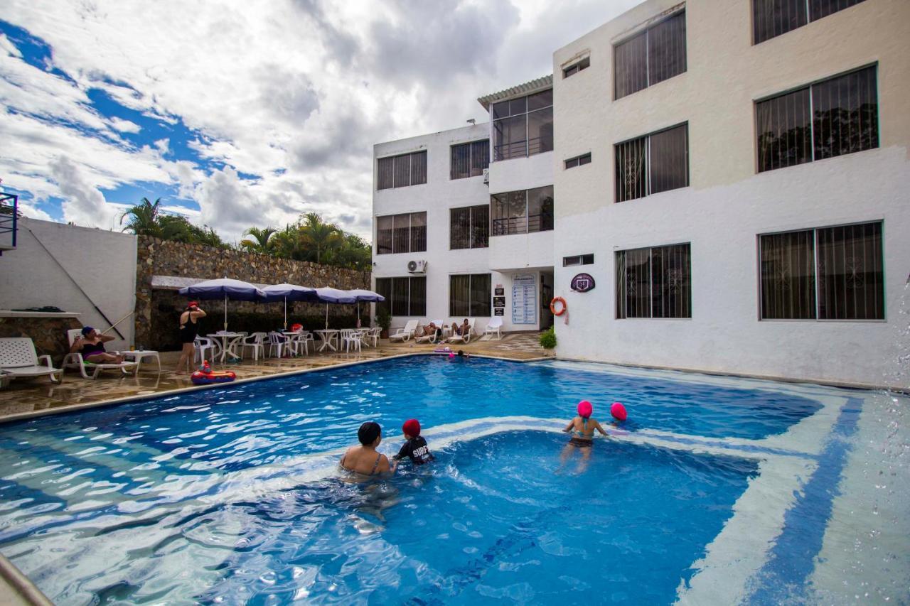 Blue Star Hotel Melgar Eksteriør billede